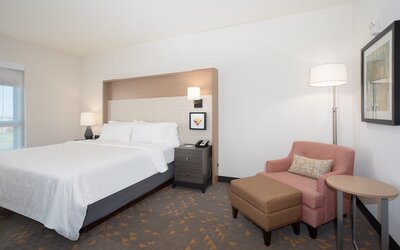 Holiday Inn Glendale - Stadium & Ent Dist by IHG