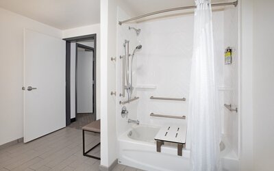 Holiday Inn Glendale - Stadium & Ent Dist by IHG