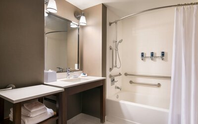 Four Points By Sheraton At Phoenix Mesa Gateway Airport