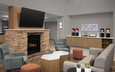 Hampton Inn & Suites Phoenix Glendale-Westgate