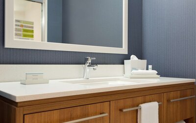 Home2 Suites by Hilton Glendale - Westgate