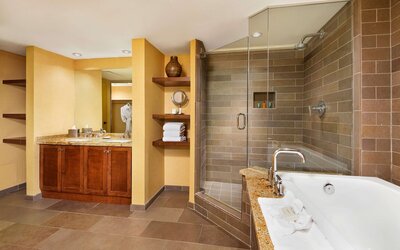 DoubleTree by Hilton Phoenix Mesa