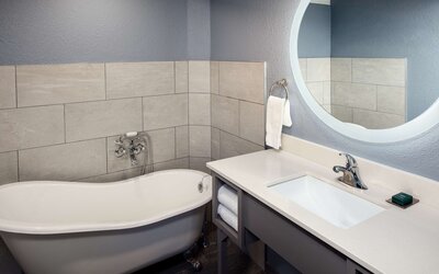 DoubleTree by Hilton Phoenix Mesa