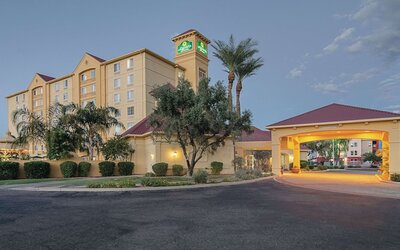 La Quinta Inn & Suites by Wyndham Phoenix Mesa West