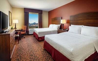Hampton Inn & Suites Scottsdale at Talking Stick