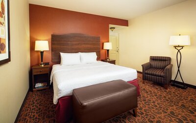 Hampton Inn & Suites Scottsdale at Talking Stick