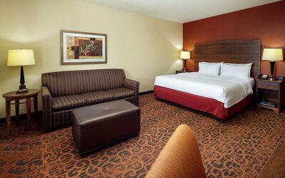 Hampton Inn & Suites Scottsdale at Talking Stick