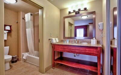 Hampton Inn & Suites Scottsdale at Talking Stick