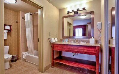 Hampton Inn & Suites Scottsdale at Talking Stick