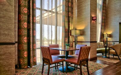 Hampton Inn & Suites Scottsdale at Talking Stick