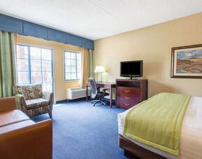 Days Inn & Suites by Wyndham Mesa Near Phoenix