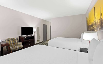 Days Inn & Suites by Wyndham Mesa Near Phoenix