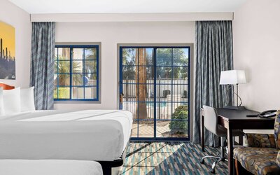 Days Inn & Suites by Wyndham Mesa Near Phoenix