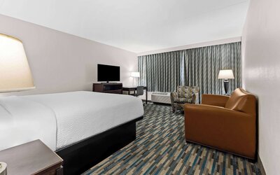 Days Inn & Suites by Wyndham Mesa Near Phoenix