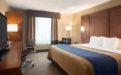 Comfort Inn & Suites Presidential - Downtown Little Rock