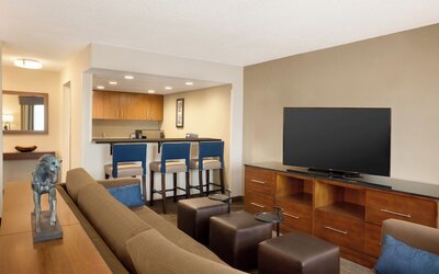 Comfort Inn & Suites Presidential - Downtown Little Rock