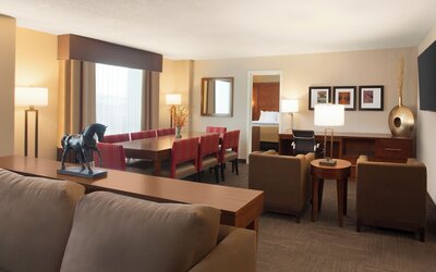 Comfort Inn & Suites Presidential - Downtown Little Rock