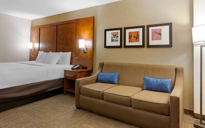 Comfort Inn & Suites Presidential - Downtown Little Rock