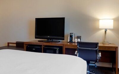 Comfort Inn & Suites Presidential - Downtown Little Rock