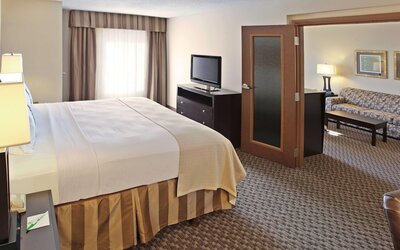 Wyndham Grand Executive Center Little Rock Airport