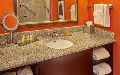 DoubleTree by Hilton Little Rock