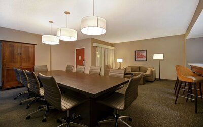 Embassy Suites Little Rock