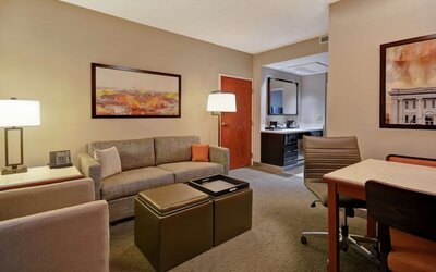 Embassy Suites Little Rock