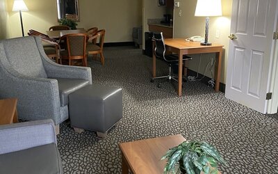 Wingate by Wyndham Little Rock