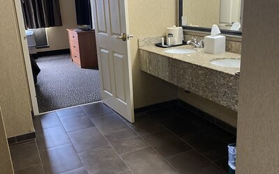 Wingate by Wyndham Little Rock