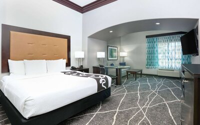 La Quinta Inn & Suites by Wyndham Little Rock - Bryant