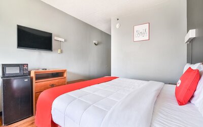 OYO Townhouse Inn Jacksonville near Little Rock Air Force Base