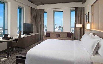 Day use room with natural light at H Hotel Los Angeles, Curio Collection By Hilton.
