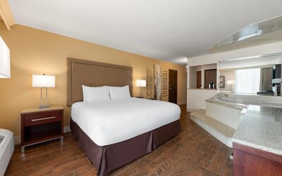 Wyndham Riverfront Little Rock