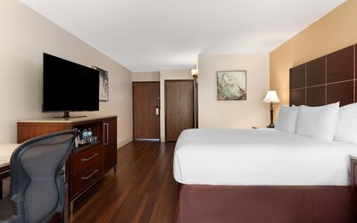 Wyndham Riverfront Little Rock