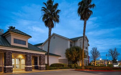 Homewood Suites By Hilton Sacramento Airport - Natomas