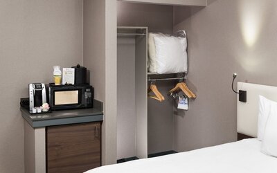 Room, 1 King Bed (Peloton)