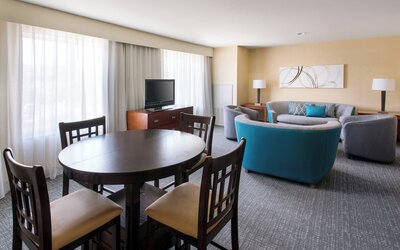 Courtyard by Marriott Sacramento Cal Expo