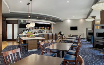 Courtyard by Marriott Sacramento Cal Expo