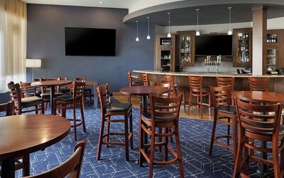 Courtyard by Marriott Sacramento Cal Expo