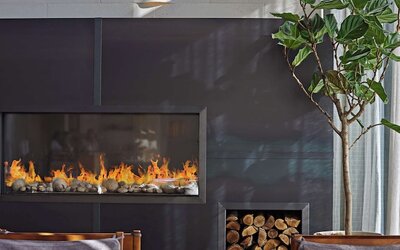 The Fort Sutter Sacramento, Tapestry Collection by Hilton