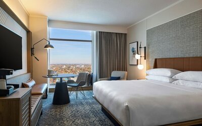 Sheraton Grand Sacramento Hotel