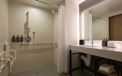 Sheraton Grand Sacramento Hotel
