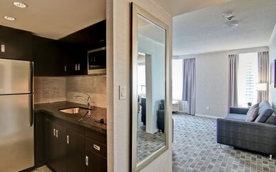 DoubleTree by Hilton Hotel Toronto Downtown