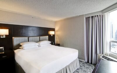 DoubleTree by Hilton Hotel Toronto Downtown