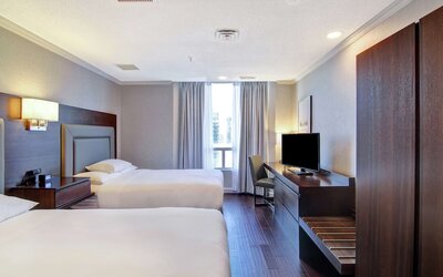 DoubleTree by Hilton Hotel Toronto Downtown