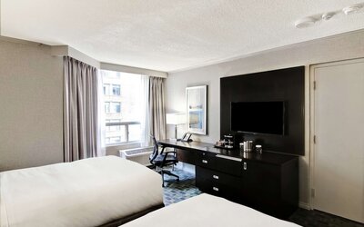 DoubleTree by Hilton Hotel Toronto Downtown