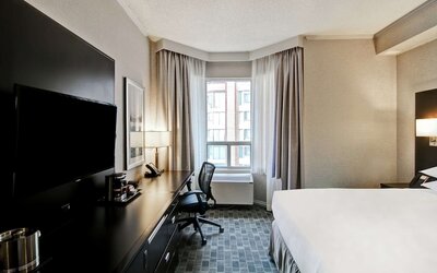 DoubleTree by Hilton Hotel Toronto Downtown