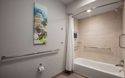 DoubleTree by Hilton Sacramento