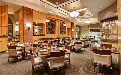 DoubleTree by Hilton Hotel Toronto Downtown
