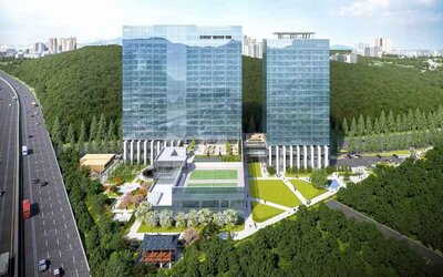 View of the hotel building at the DoubleTree by Hilton Seoul Pangyo.